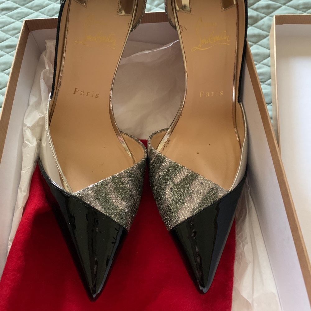 Gorgeous CL Sparkly Silver & Black Heels